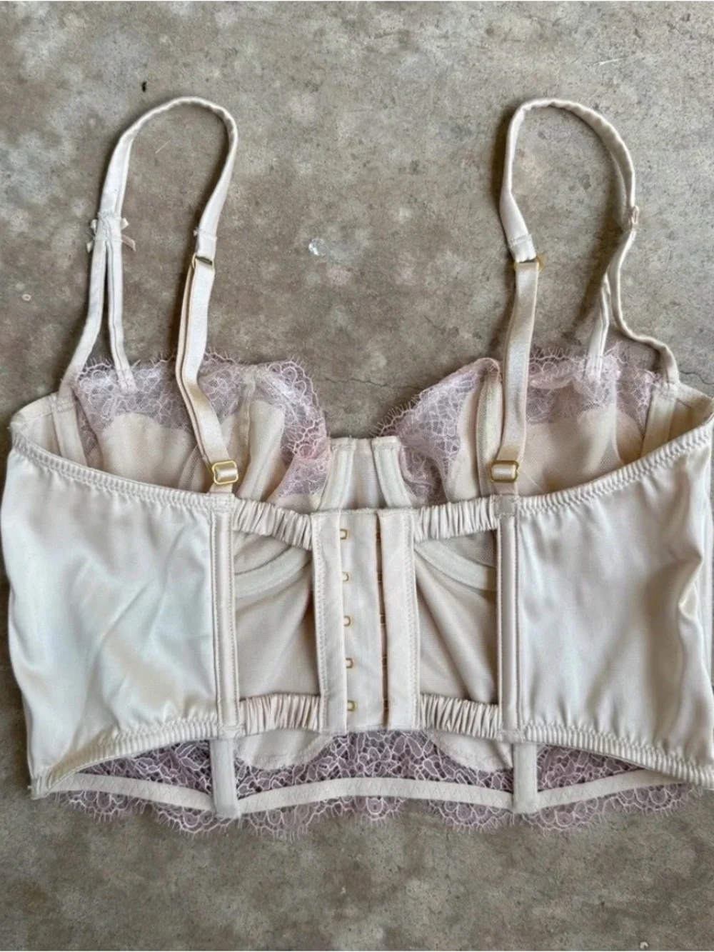 Rare Victoria’s Secret Dream Angels Longline Balconette Bra Satin Lace 32B